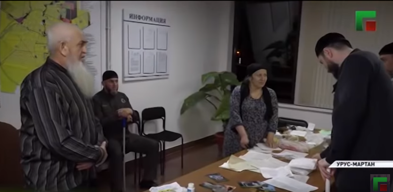 ჩეჩნეთში ორი ქალი და ერთი მამაკაცი ჯადოქრობის ბრალდებით დააკავეს (ვიდეო)