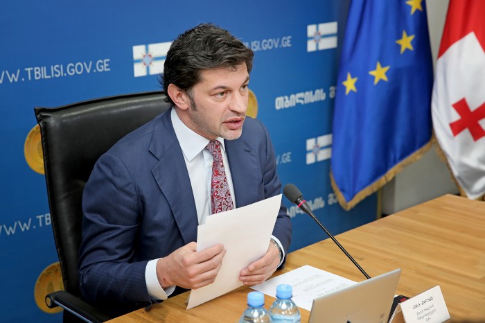 კახა კალაძე პრობლემურ კონტრაქტორ კომპანიებს აფრთხილებს