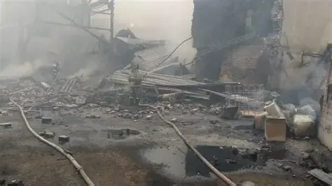 Число погибших в результате взрыва на заводе «Эластик» в России выросло до 14