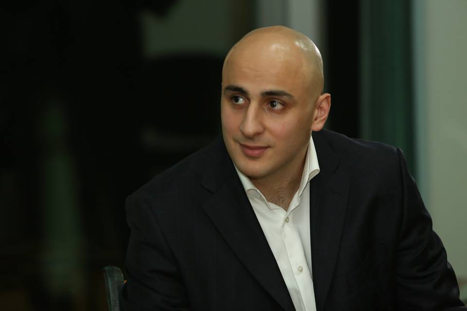 ნიკა მელიას „ნაციონალურ მოძრაობაში“ უპირისპირდებიან