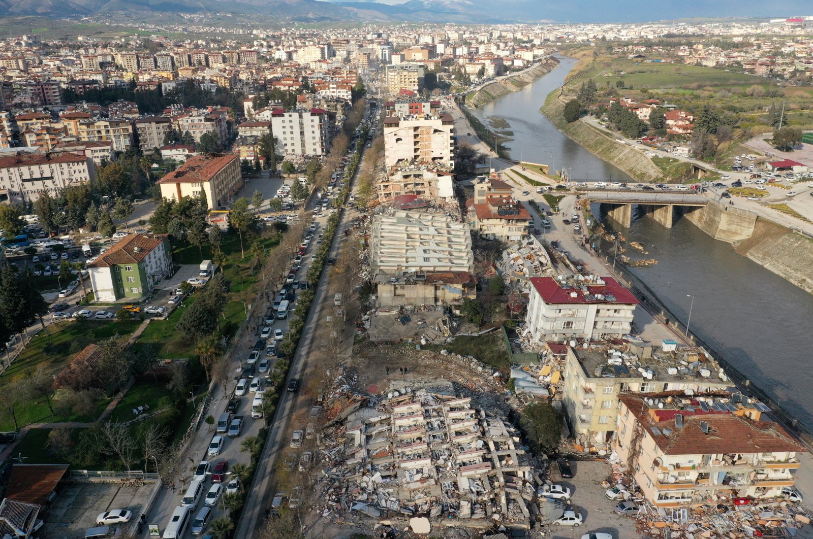 Magnitude 6.4 earthquake shakes Türkiye's Hatay