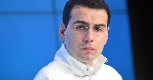 Глава "МИД" Абхазии в соцсетях с чужого телефона хвалил себя и оскорблял женщин