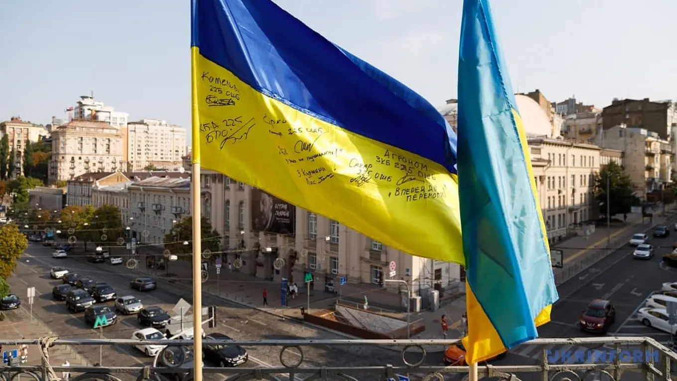 «Вернет, когда Россия выплатит репарации». ЕС предложил выдать Украине бессрочный кредит за счет замороженных российских активов