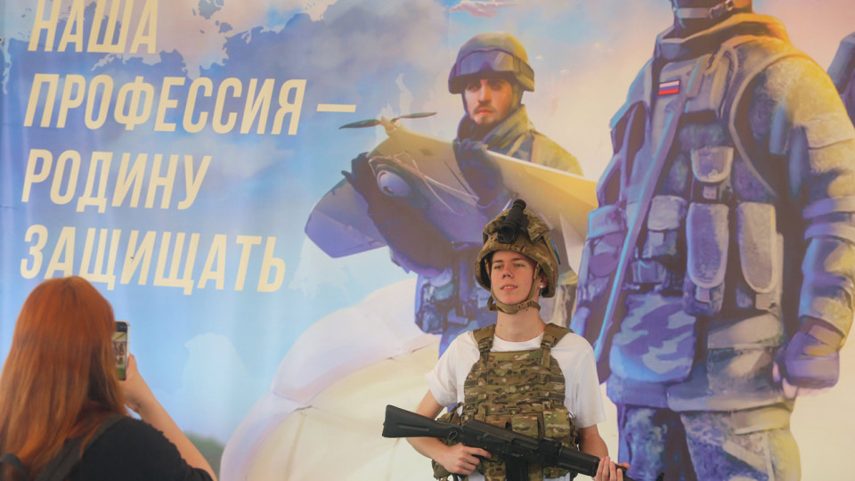 В Москве начали вербовать на войну на станциях метро