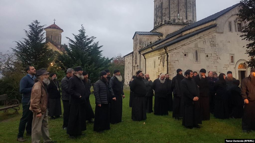 ჭყონდიდის ეპარქიაში მღვდელმთავრად გრიგოლ კაციას მიღებაზე უარს აცხადებენ