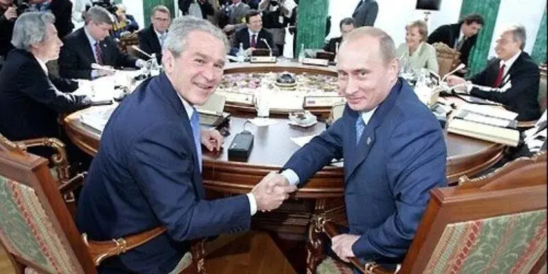 Путин — Бушу-младшему в 2008-м: надо заставить Грузию решить «внутреннюю проблему» иным путем