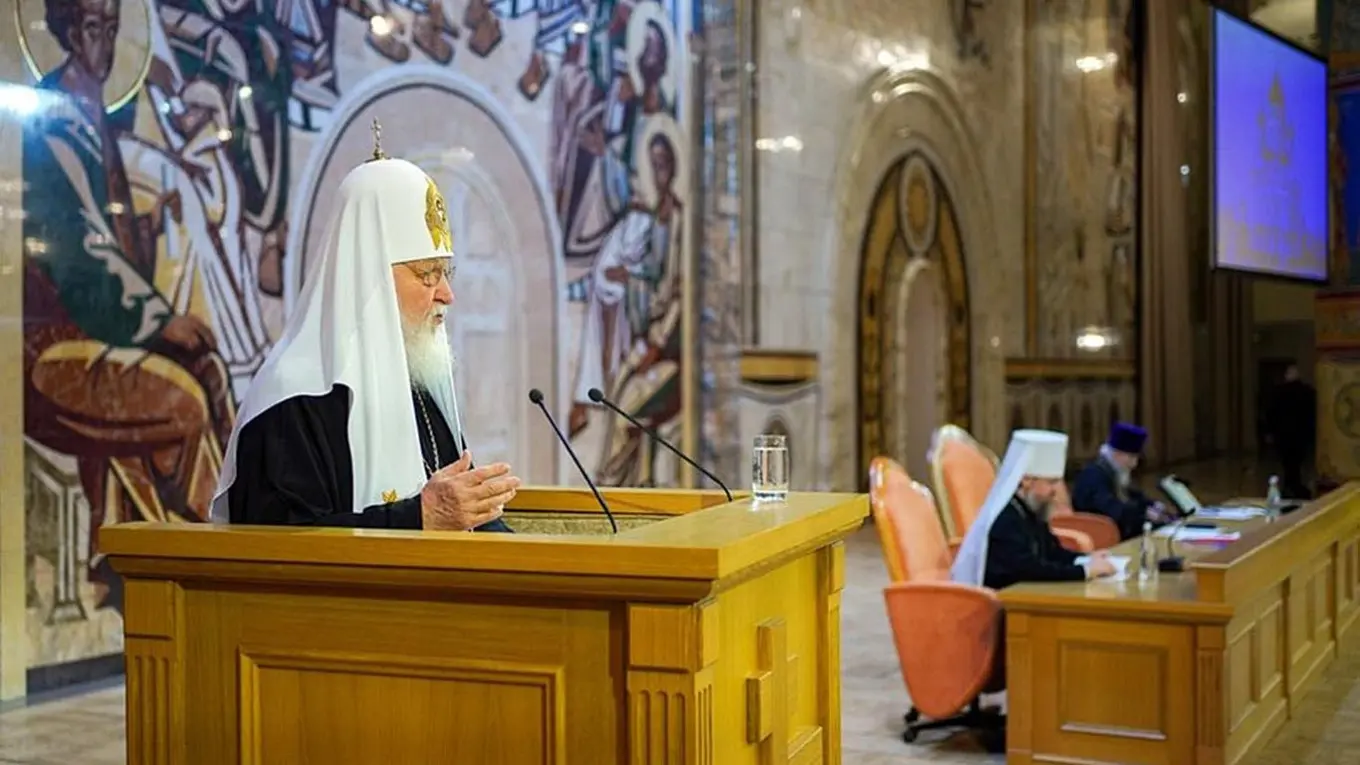 Патриарх Кирилл заявил, что россияне должны благодарить бога за Путина и «благополучное время»