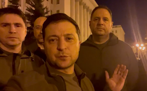 პოდოლიაკი: "ზელენსკი თავდასხმის 10–ზე მეტ მცდელობას გადაურჩა"