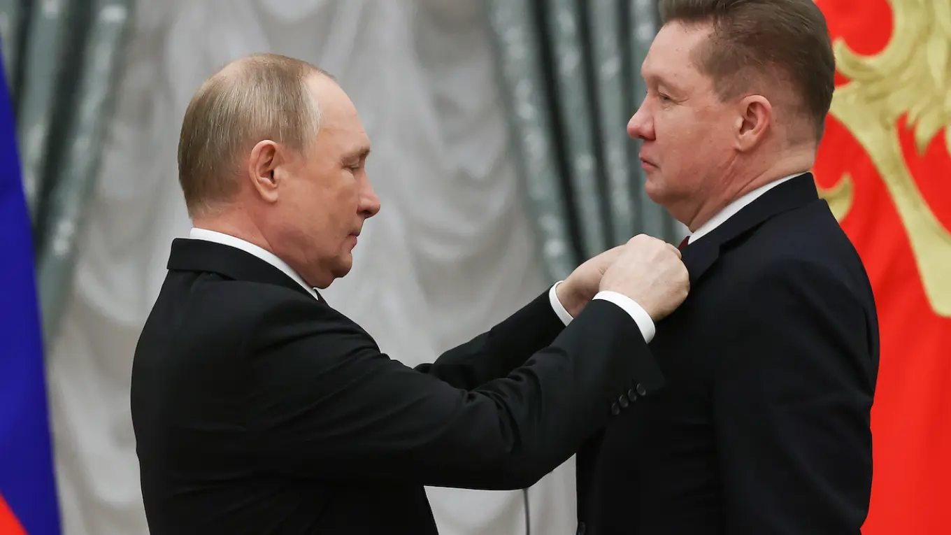 «Положение отчаянное». В «Газпроме» не знают, куда деть 60 миллиардов кубометров нераспроданного газа