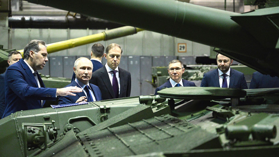 «Резервы практически исчерпаны». Военная экономика Путина выбилась из сил