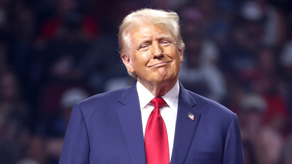 Трамп пообещал поговорить с Путиным