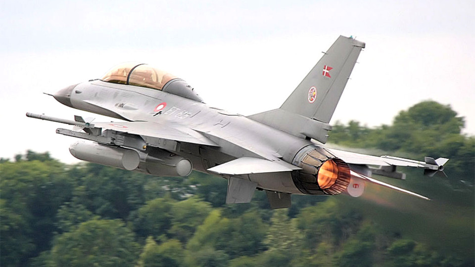 Дания разрешила Украине использовать F-16 для ударов по России