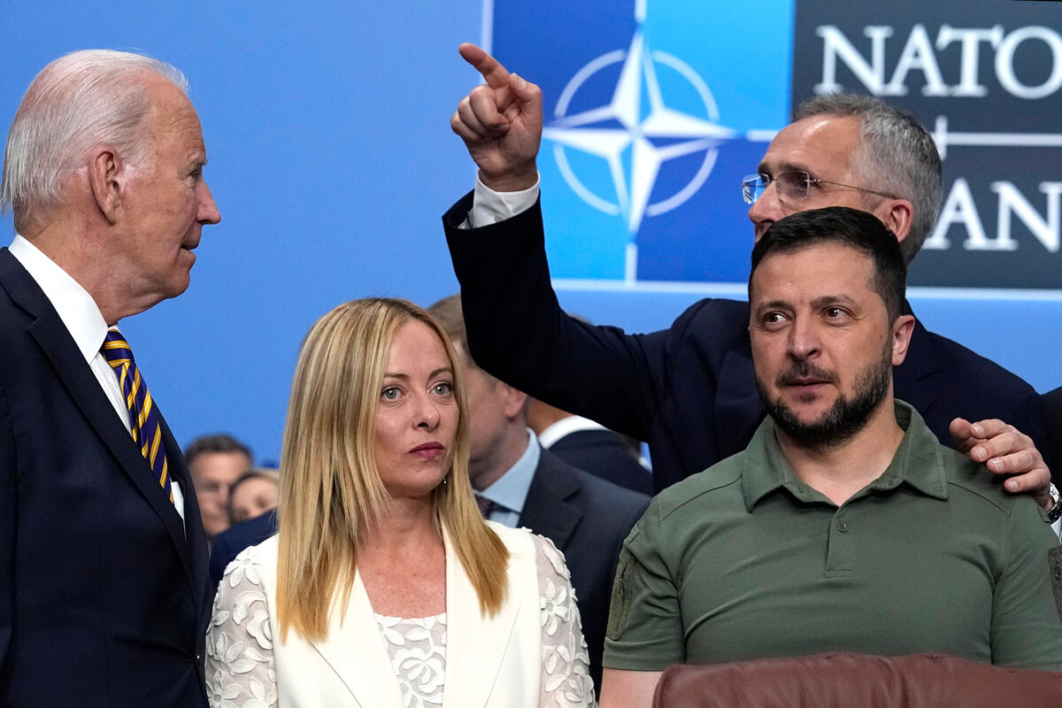 მედია: NATO-ში განილიხავენ უკრაინისთვის $100– მილიარდიანი ფონდის შექმნას