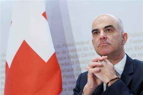 Саакашвили сравнил визит Алена Берсе с миссией Швиммера по «спасению» Абашидзе
