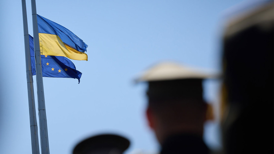 ЕС может провести осенью мирную конференцию по Украине с участием России
