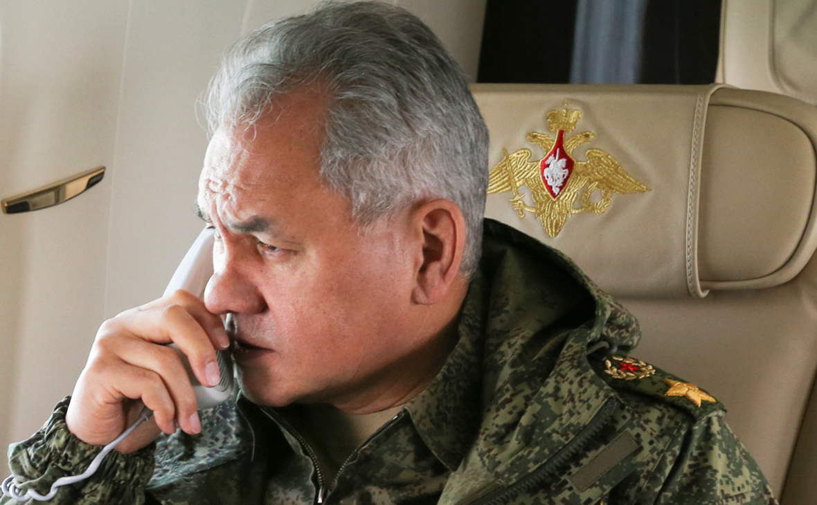 Министр обороны Франции поговорил по телефону с Шойгу