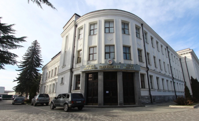 В югоосетинском парламенте объявили об утверждении бюджета – без кворума