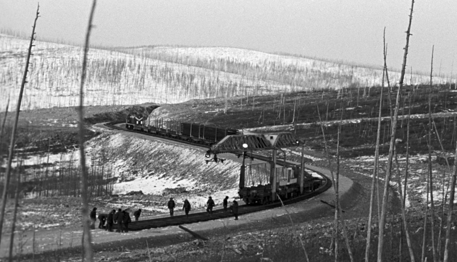 "Коммерсантъ": власти хотят привлечь заключенных к стройке БАМа