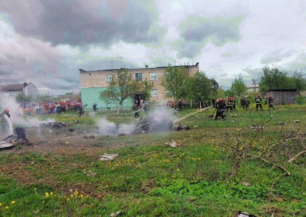В Беларуси разбился военный самолет, погибли двое пилотов