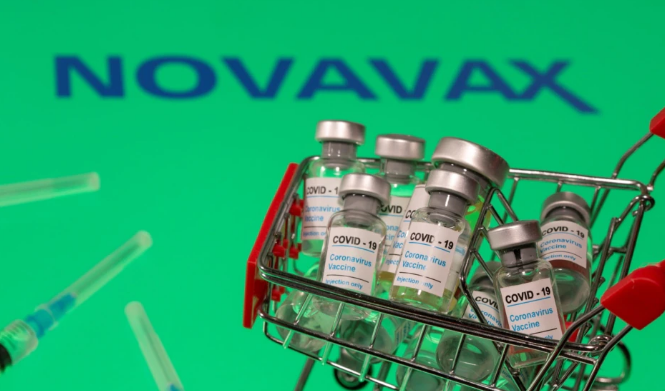 Вакцина производства Novavax показала эффективность более 90 процентов
