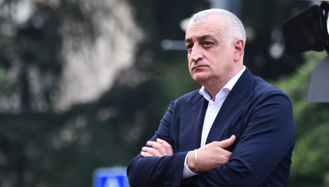 «Нацдвижение» и «Лело» объявили бойкот заседаниям парламента Грузии