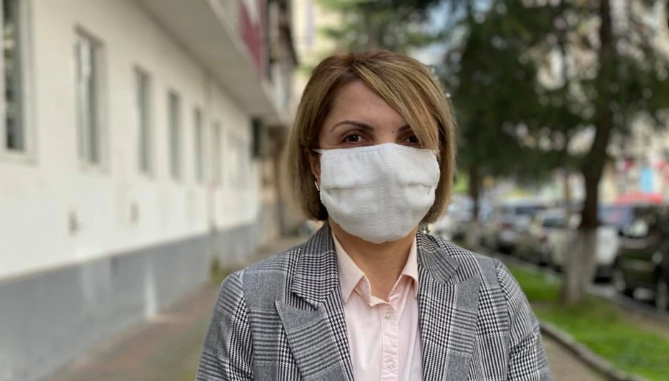 Извлеченная из-под обломков в Батуми женщина находится в тяжелом состоянии