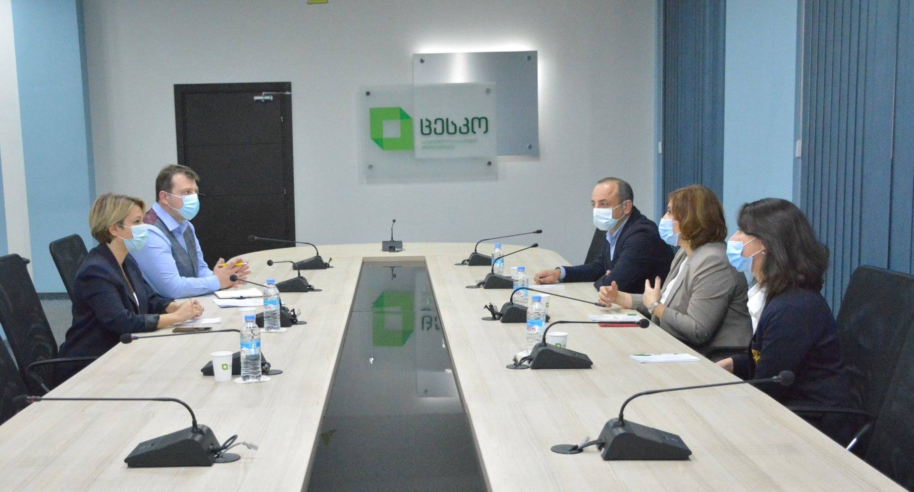 ცსკ–ის თავმჯდომარე სახალხო დამცველს შეხვდა