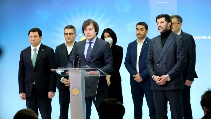კალაძე გუნდში დაპირისპირების შესახებ კითხვას პასუხობს