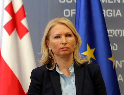 თურნავა მოქალაქეებს ავიაბილეთბთან დაკავშირებით აფრთხილებს