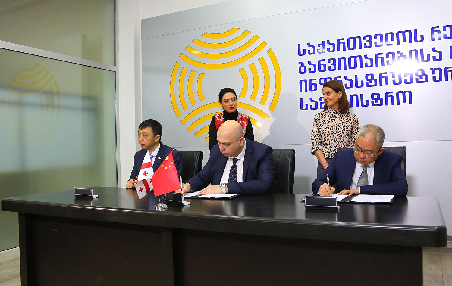 რიკოთის საუღელტეხილო გზის ბოლო მონაკვეთზე ხელშეკრულება გაფორმდა