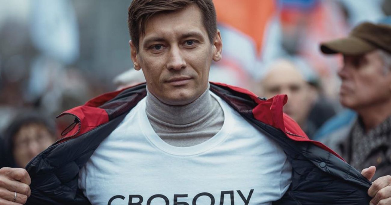 „მესმის, საქართველოს ხელისუფლებისთვის მნიშვნელოვანია, პუტინს მოეწონოს“ – რუსი ოპოზიციონერი სამხარაძეს პასუხობს