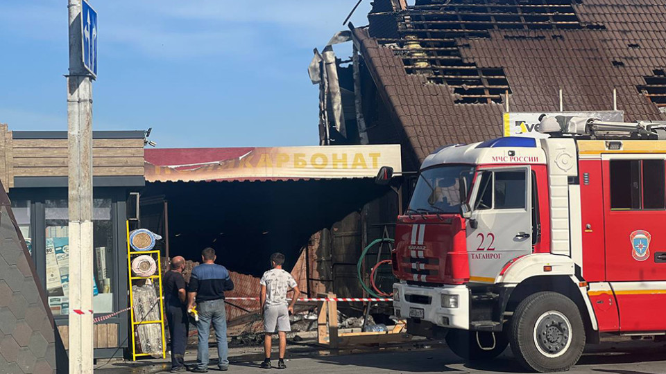 В Ростовской области загорелся склад лесоматериалов после удара дрона