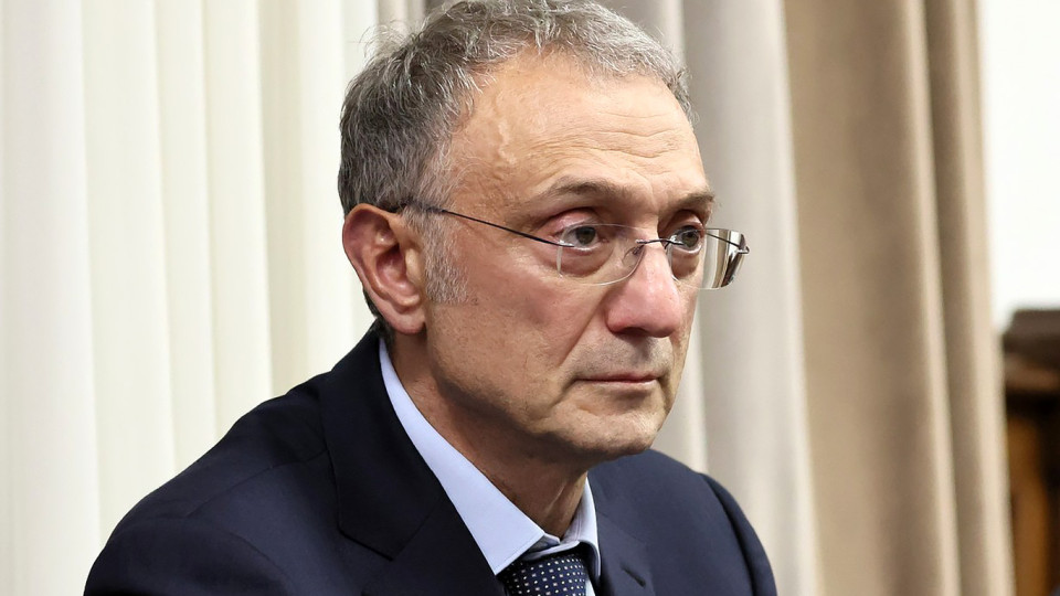 В Швейцарии заморозили $1,5 млрд российского сенатора Керимова