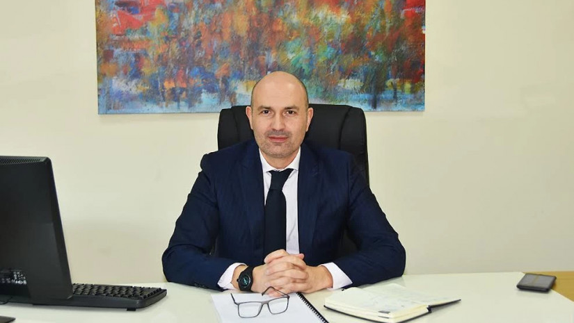 რუსლან აბაშიძე აფხაზეთის ავტონომიური რესპუბლიკის მთავრობის თავმჯდომარის თანამდებობას ტოვებს