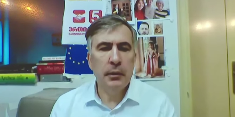 Саакашвили: власти пытались запугать протестующих количеством полицейских