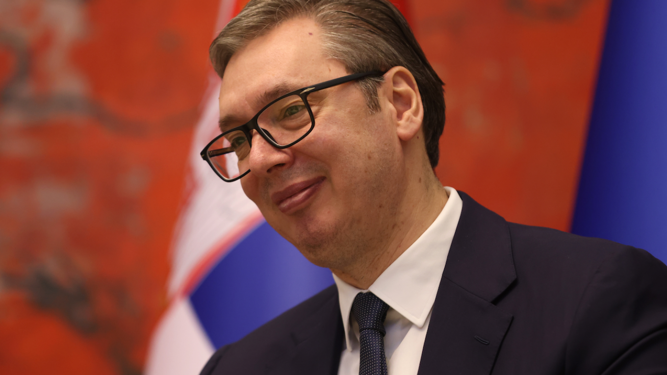 Президент Сербии пригрозил сбежавшим от войны российским эмигрантам