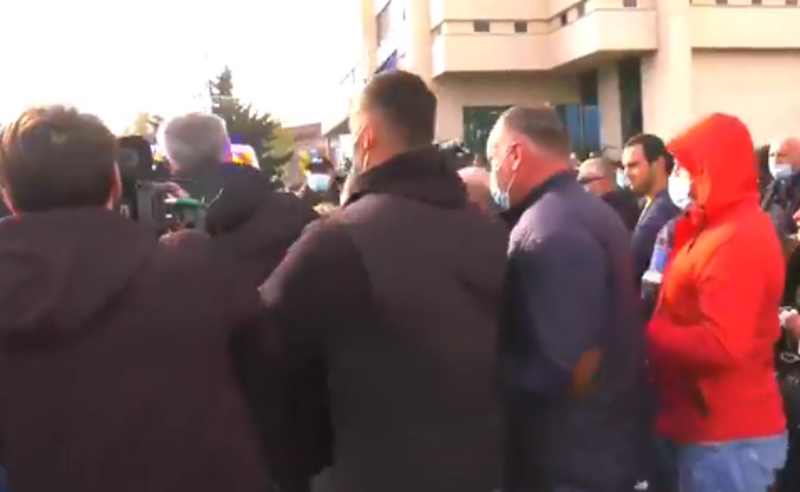 ჯანდაცვის სამინისტროსთან მიმდინარე ოპოზიციის აქციაზე მოქალაქე შეუძლოდ გახდა