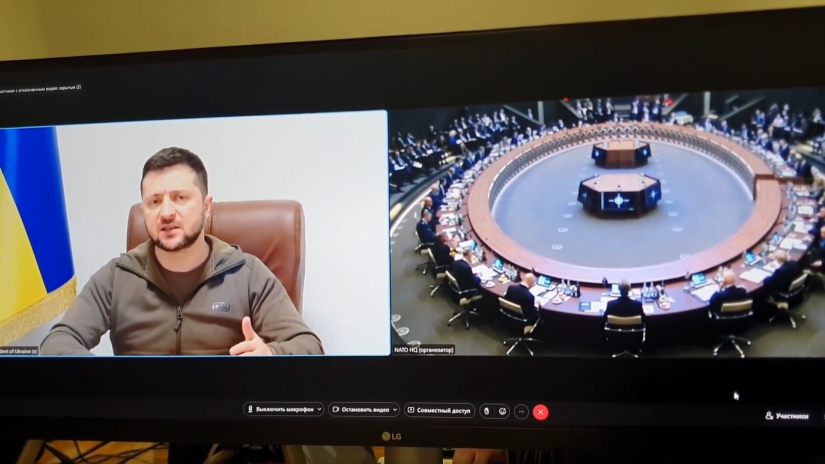 ზელენსკი NATO–ს თვითმფრინავების და ტანკების 1%–ის მიწოდებას მოითხოვს