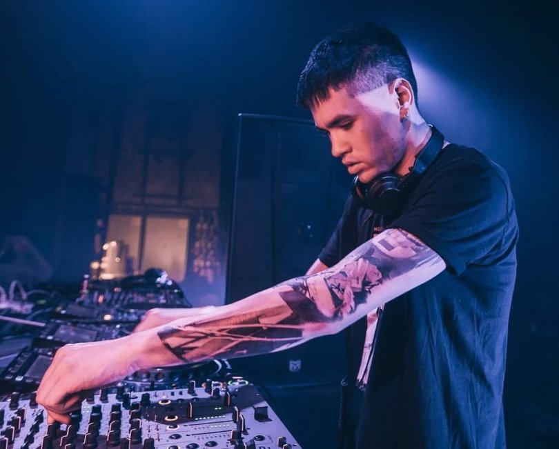 ბერლინელი მუსიკოსი აცხადებს, რომ ბათუმში თავს ჰომოფობურ ნიადაგზე დაესხნენ